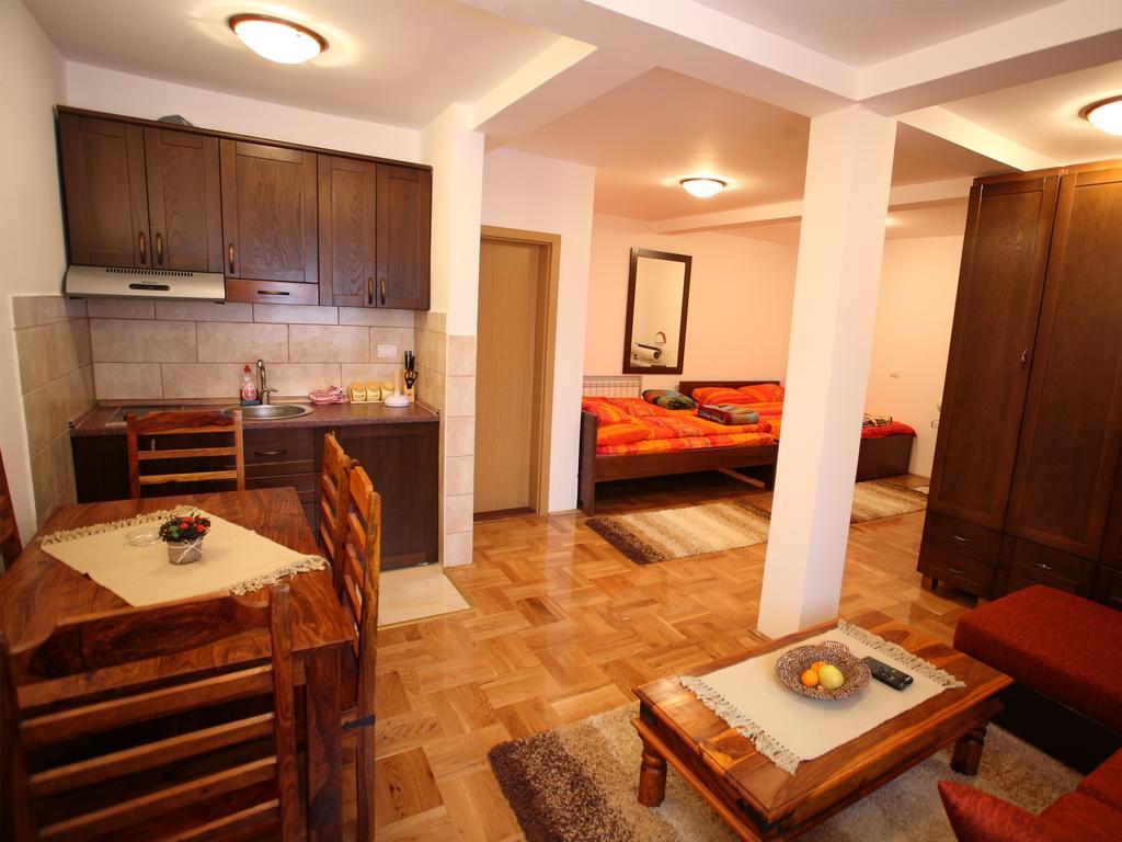 Family Apartments Жабляк Номер фото